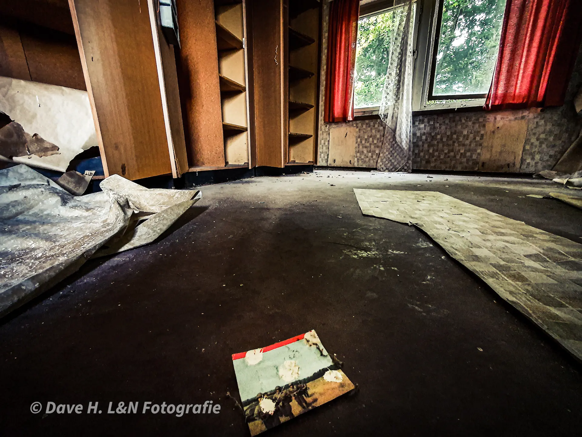 vermutliches Zimmer eines Soldaten von innen.