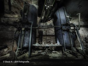 Heißwassertanks im Keller der alten Tuchfabrik.