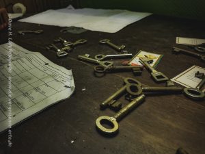 Die Zimmerschlüssel von dem alten Zollhaus liegen heute noch auf dem Tisch der Rezeption.