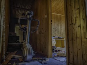 Auch die Bewohner haben Sport gemacht, auf dem Flur des alten Zollhauses steht noch ein Heimtrainer.