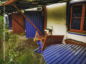 Was einst die Garage des Gasthauses steht heute still und verlassen.