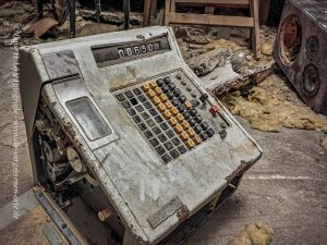 Die alte Kasse des ehemaligen Standhotels.