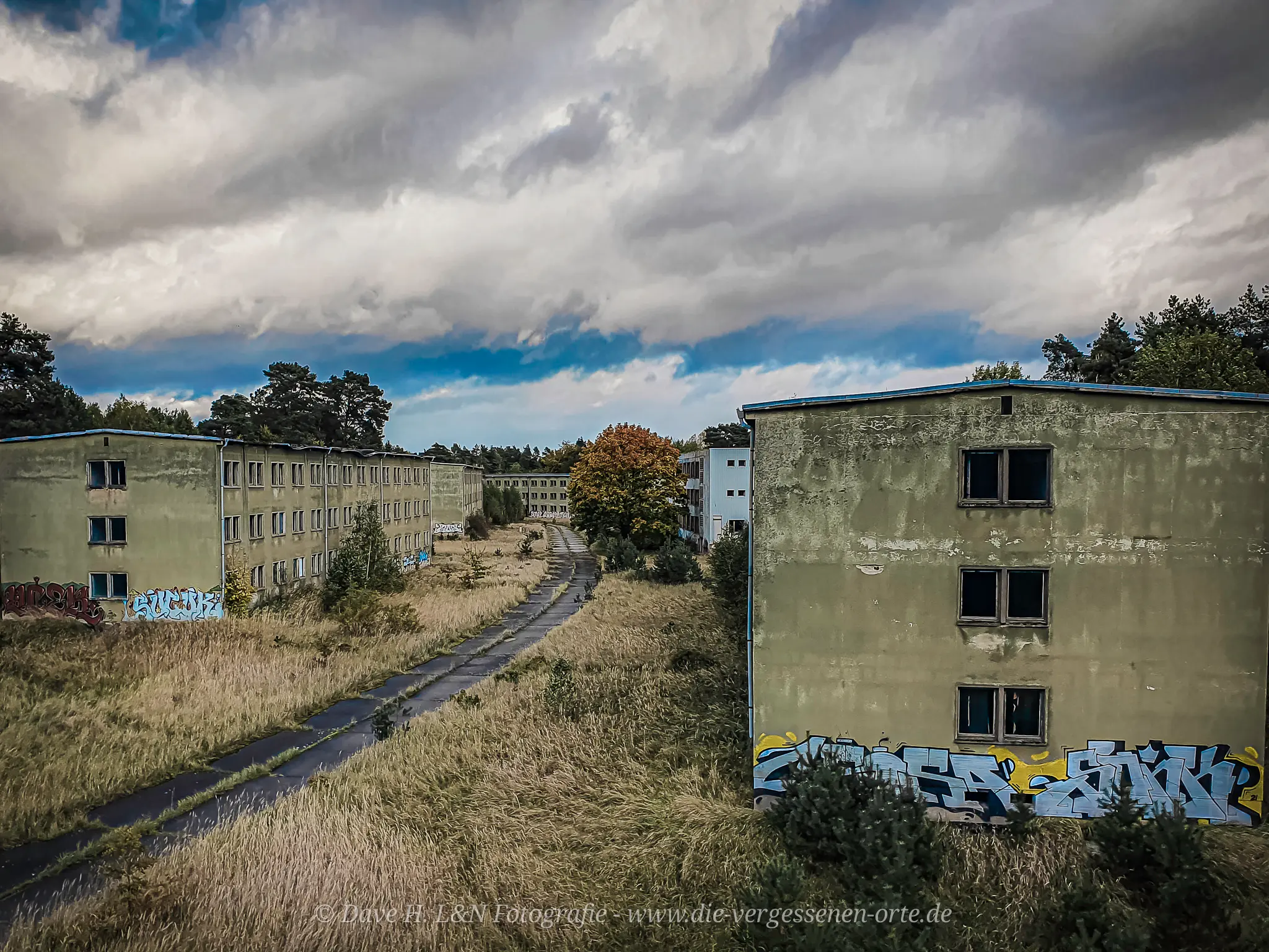 Wohnblöcke einer ehemaligen NVA-Kaserne.